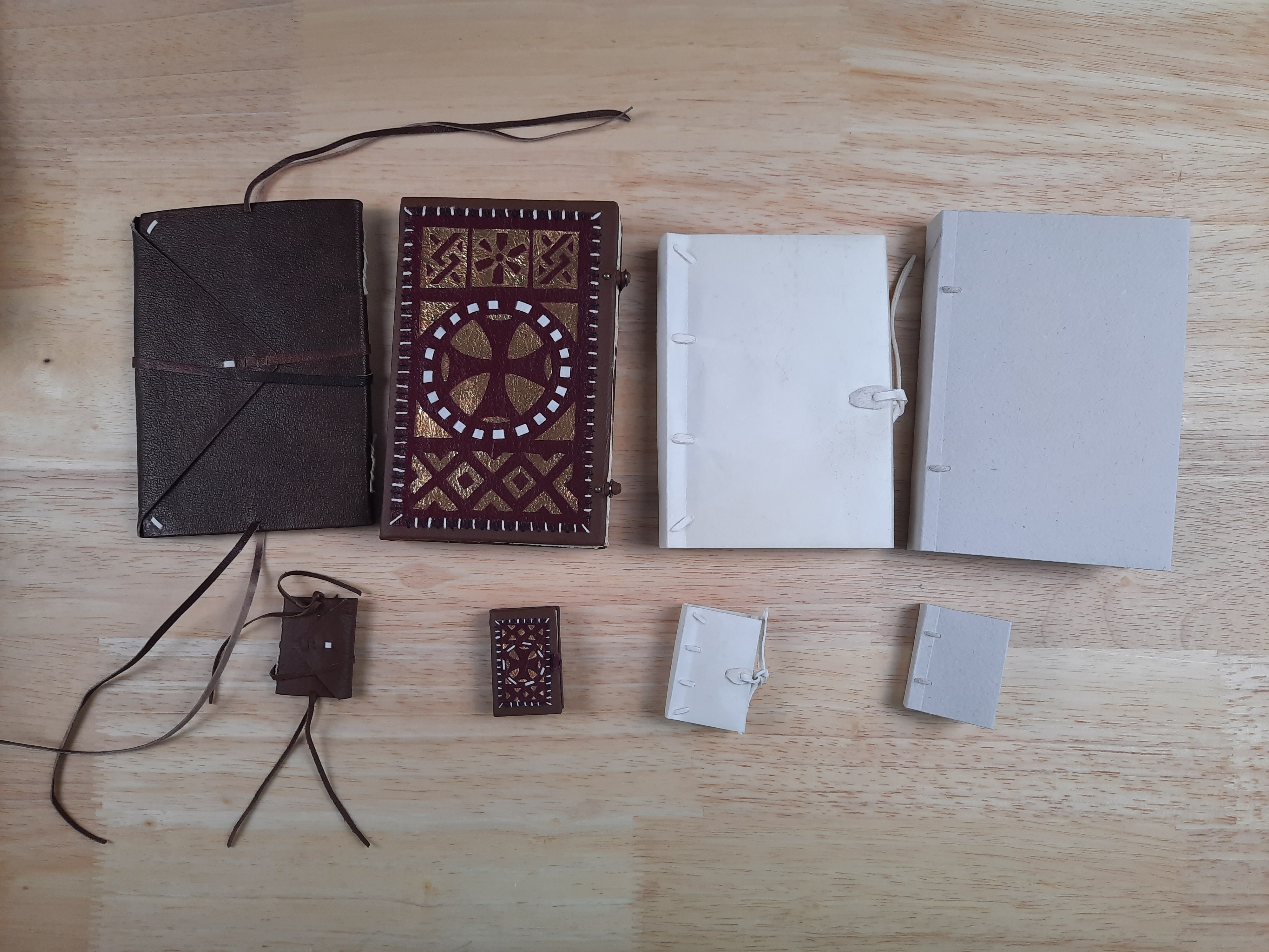 Historical Bindings Project: Alla Rustica – Arielle's Bindery